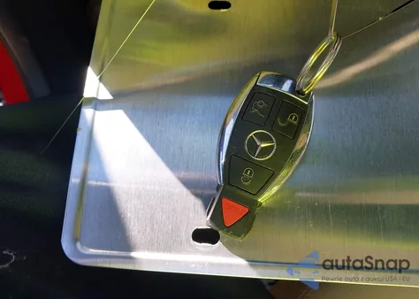 2015 Mercedes-Benz Gla 250 из США, поврежденный, VIN WDCTG4EB5FJ122974